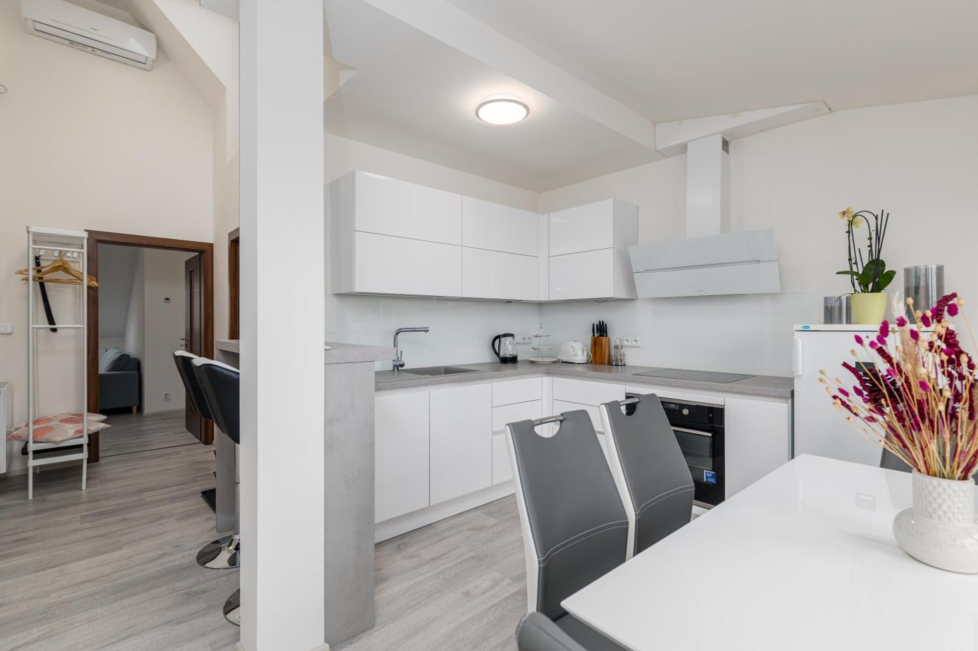 Apartment Cimburkova Прага Екстер'єр фото